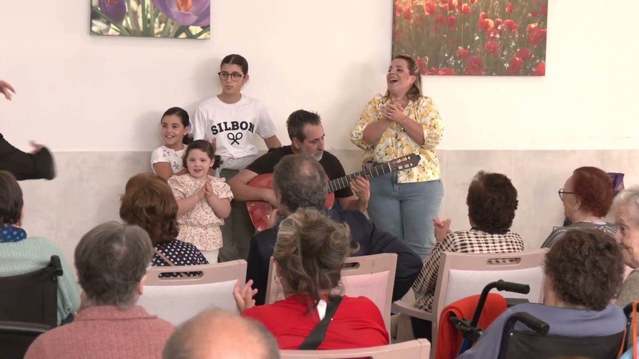 Flamenco para los mayores de la Residencia Vitalia Los Palacios
