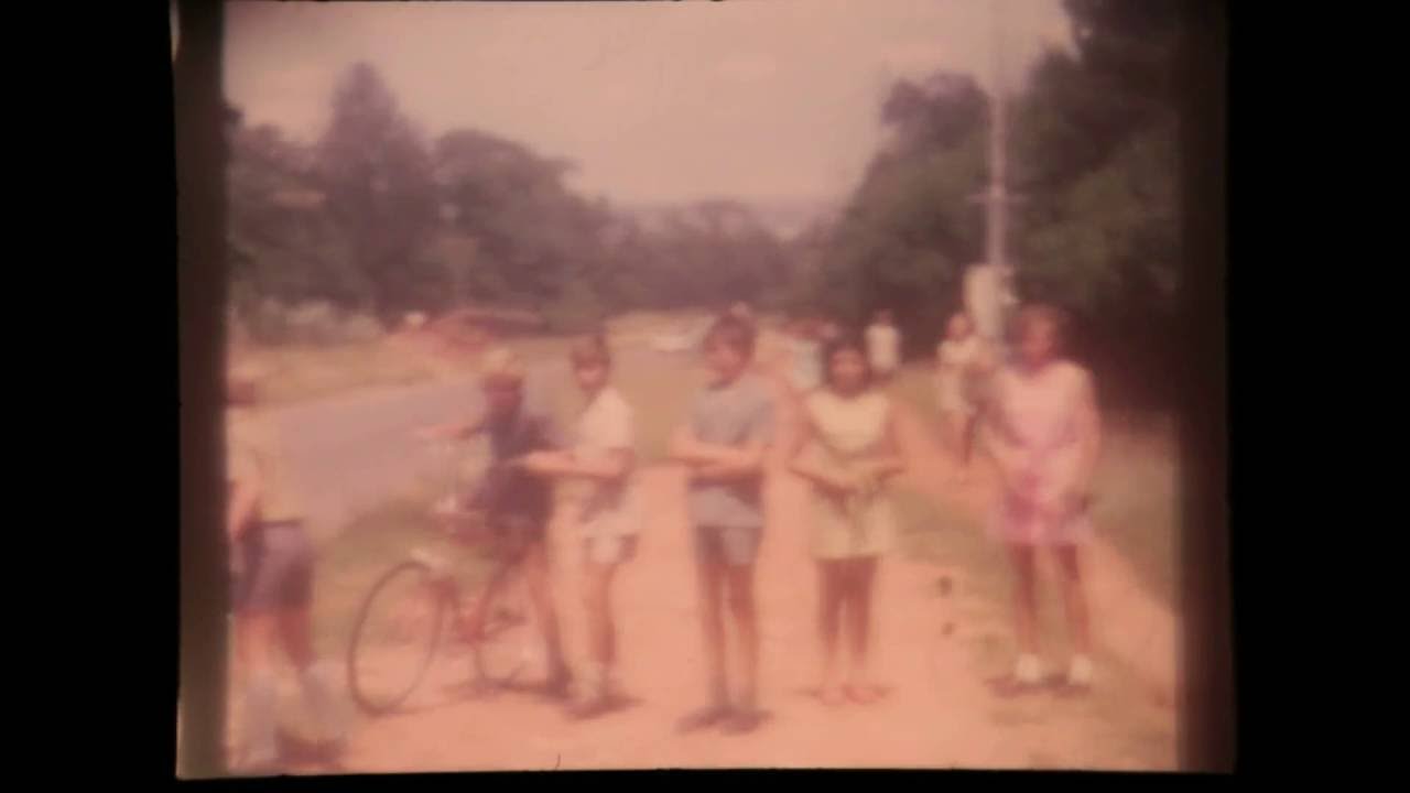 Sandown High 1970 moving in day