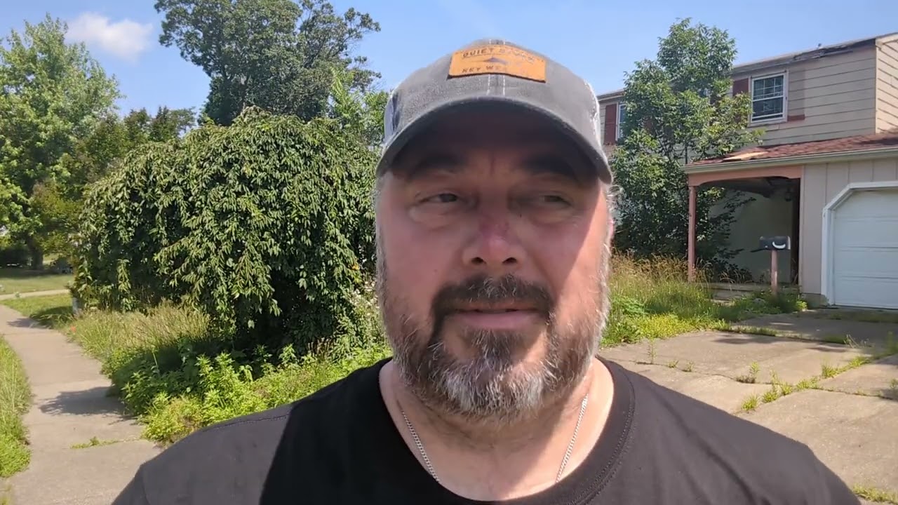 Abandoned House in Glen Oaks - What is being done?