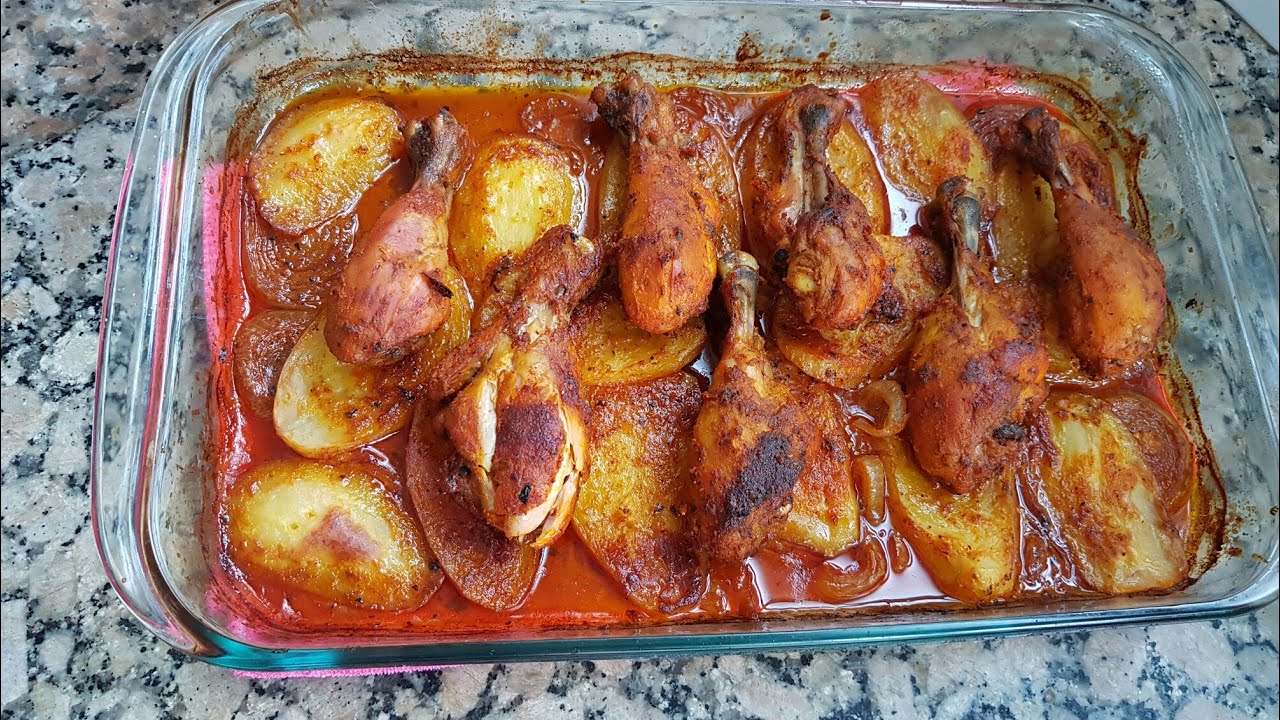 صينية الدجاج بالبطاطس في الفرن  بتتبيلة أكثر من رائعة👌👌👌