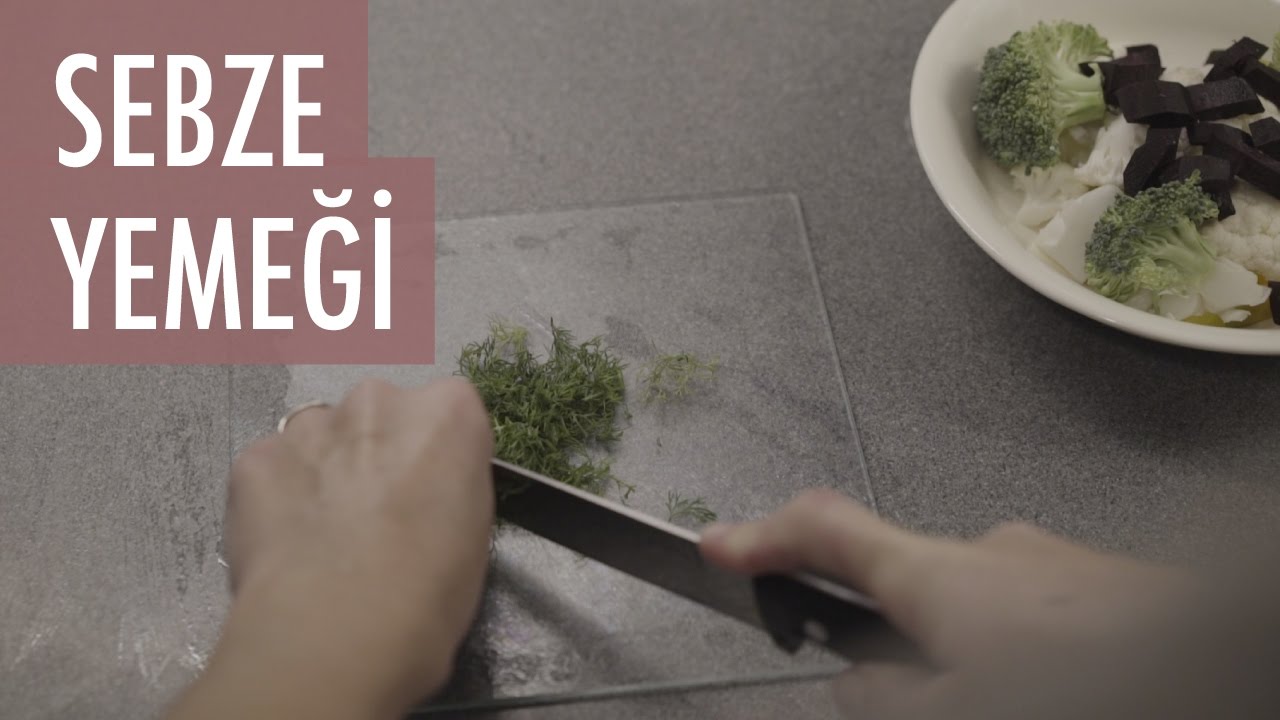 Bebeğe Sebze Yedirmek | Acemi Anne