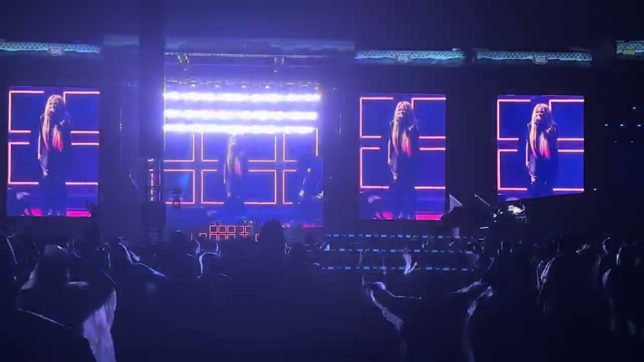 Avril Lavigne & Deryck of Sum 41 - In Too Deep [Vans Warped Tour 2025 DC]