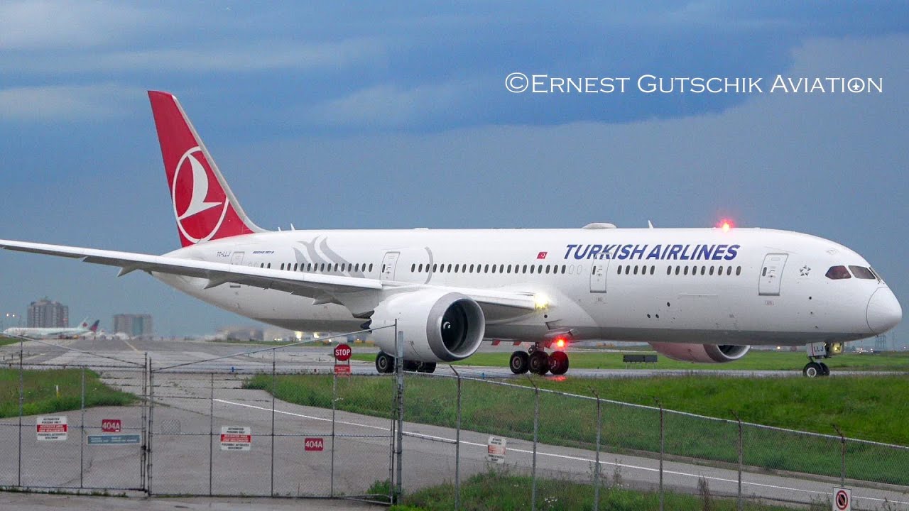 Turkish Airlines Boeing 787-9 Arriving and Departing | Toronto Pearson Int'l