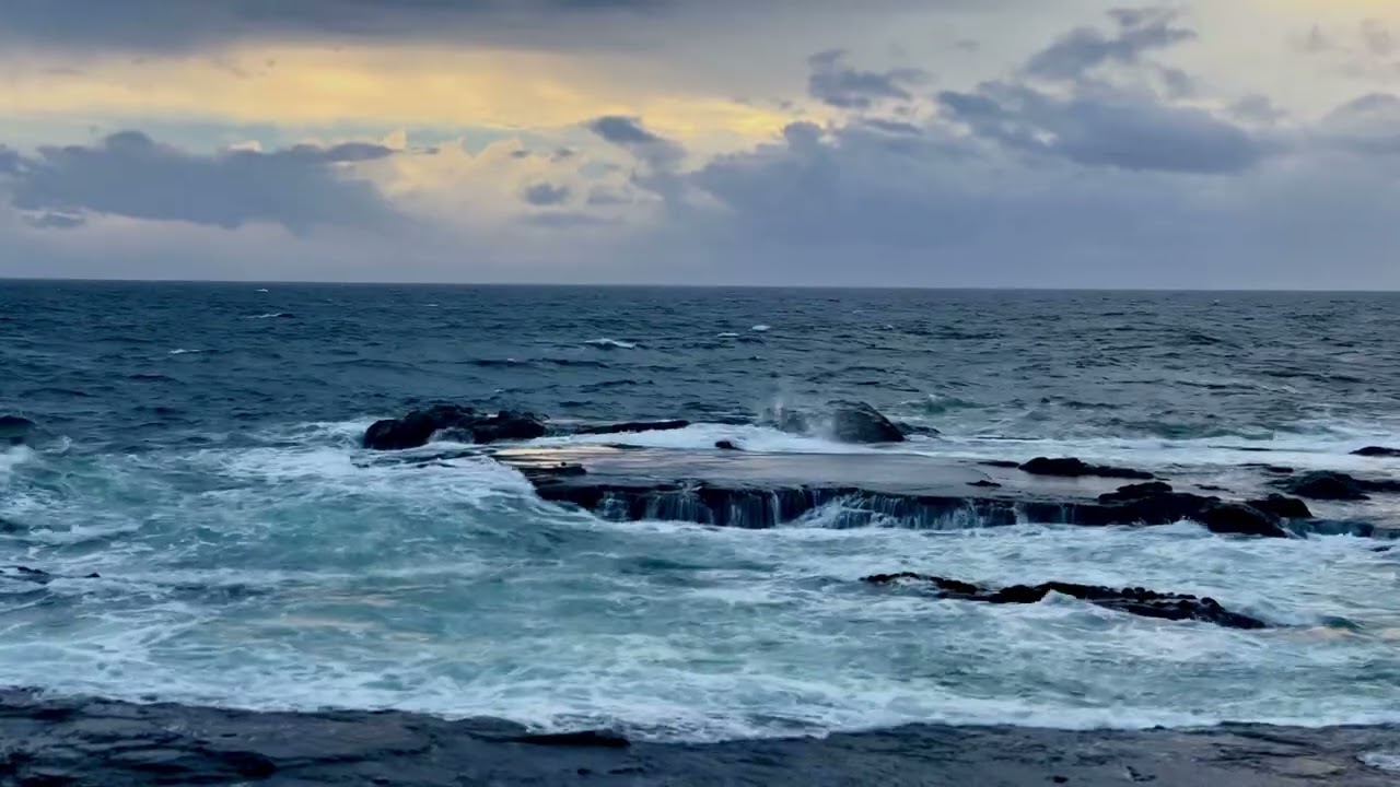 Sleep For 8 Hours Straight – Deep Ocean Waves, High Quality Stereo Sounds