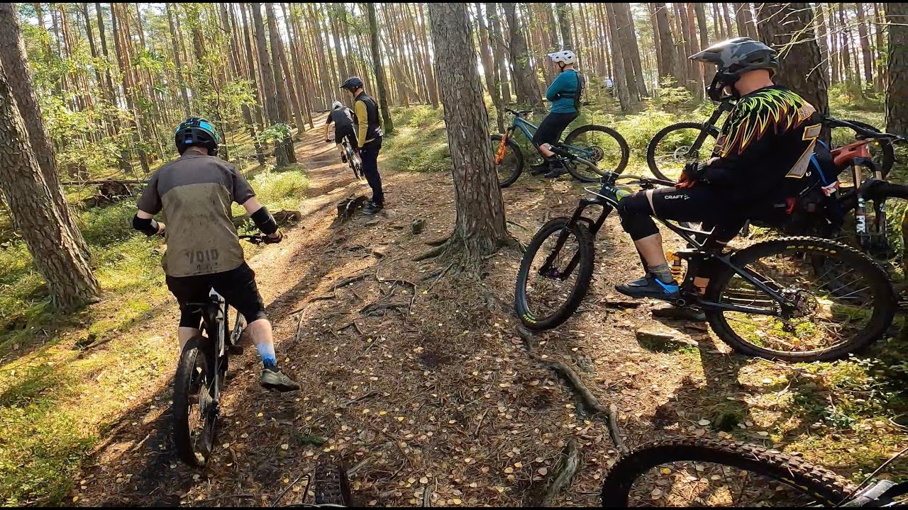 Svartvitt Enduro Änggårdsbergen 2023