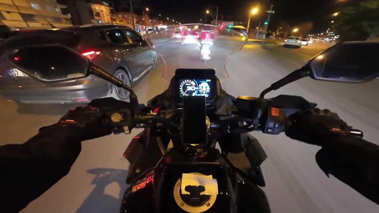 yollar yol değildi insanlar adam #antalya #suzuki #suzukigsxs1000 #yamaha