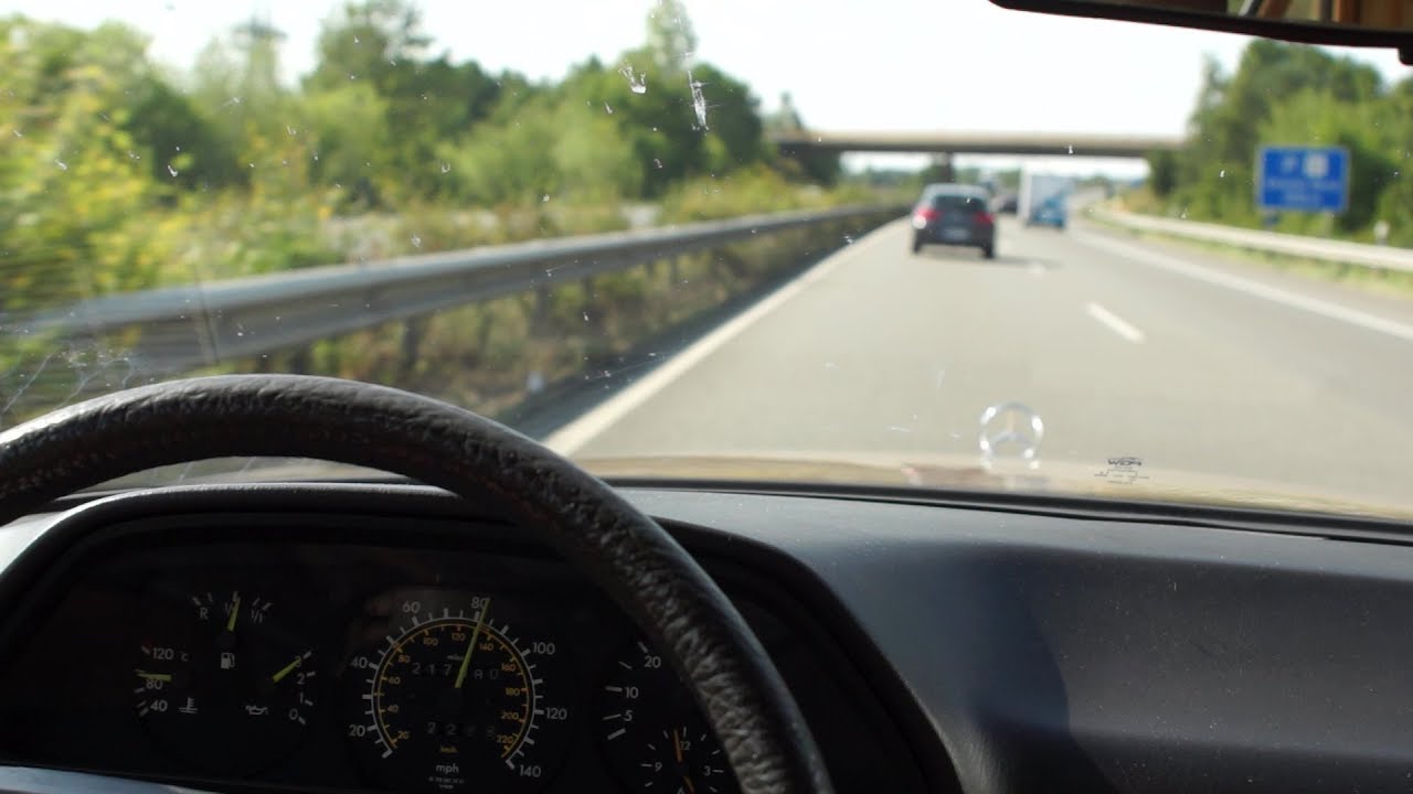 Mercedes-Benz 300 SDL TURBO - BR126 - Autobahn-Gleiter par excellence