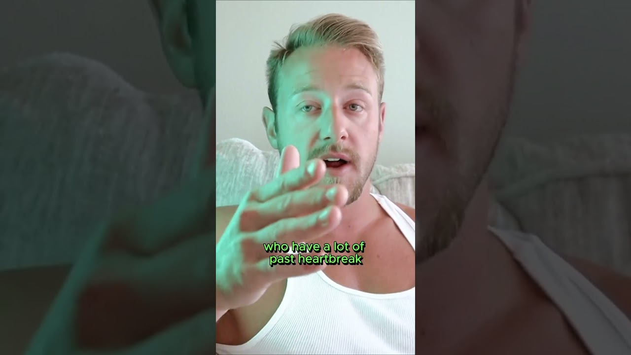 Doing THIS 1 THING Will DESTROY Your Masculine Frame
