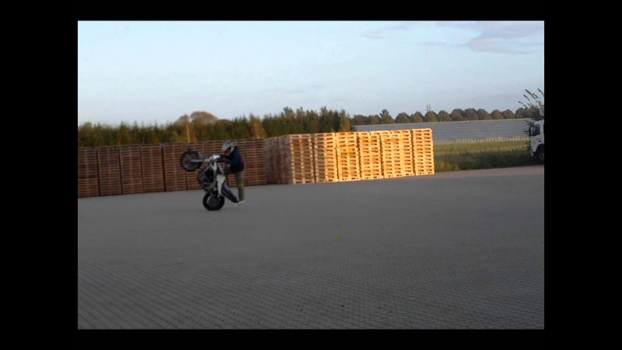 Mike Stunt GS500 - We are the people