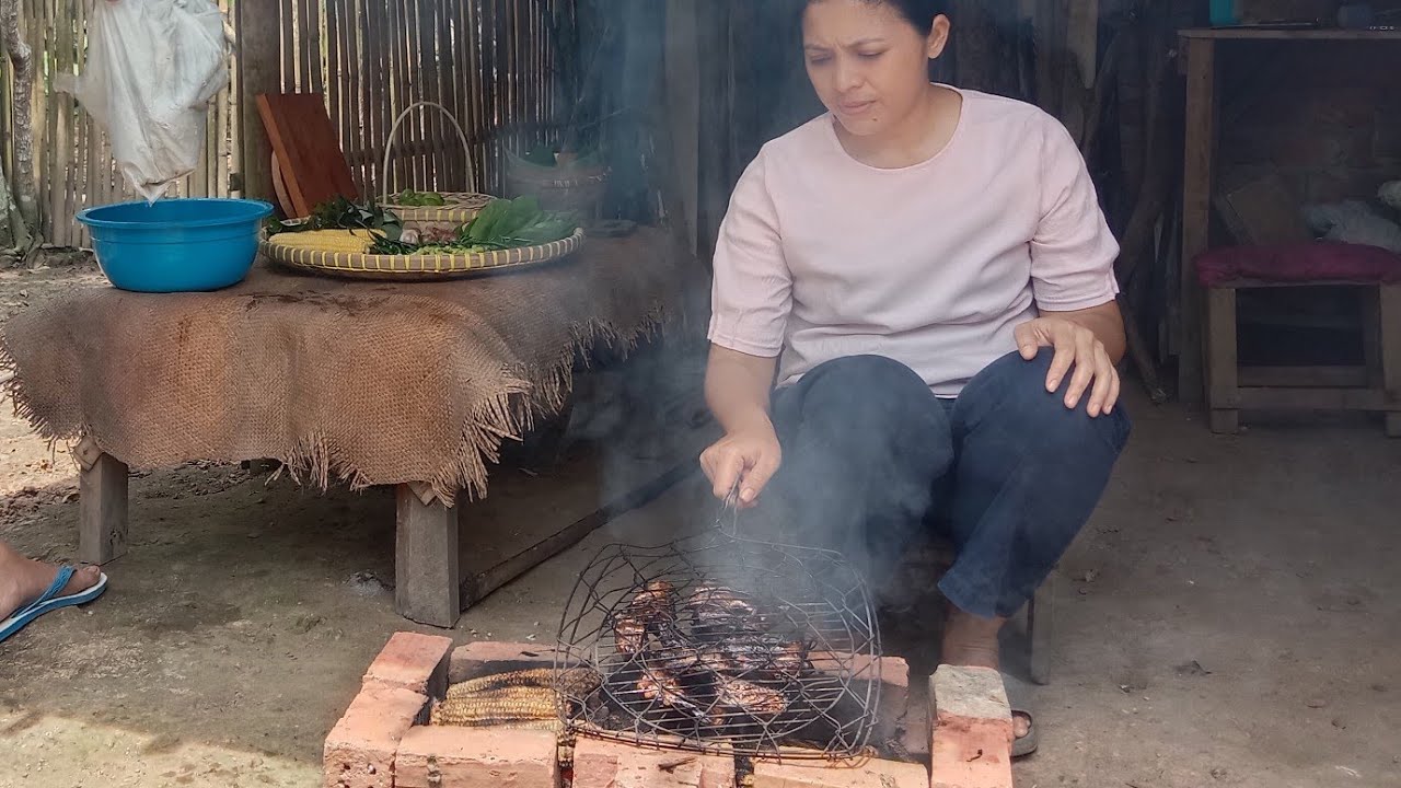 Pedas Gurih, Sayur Santan Patin Asap Daun Melinjo || watikurnia