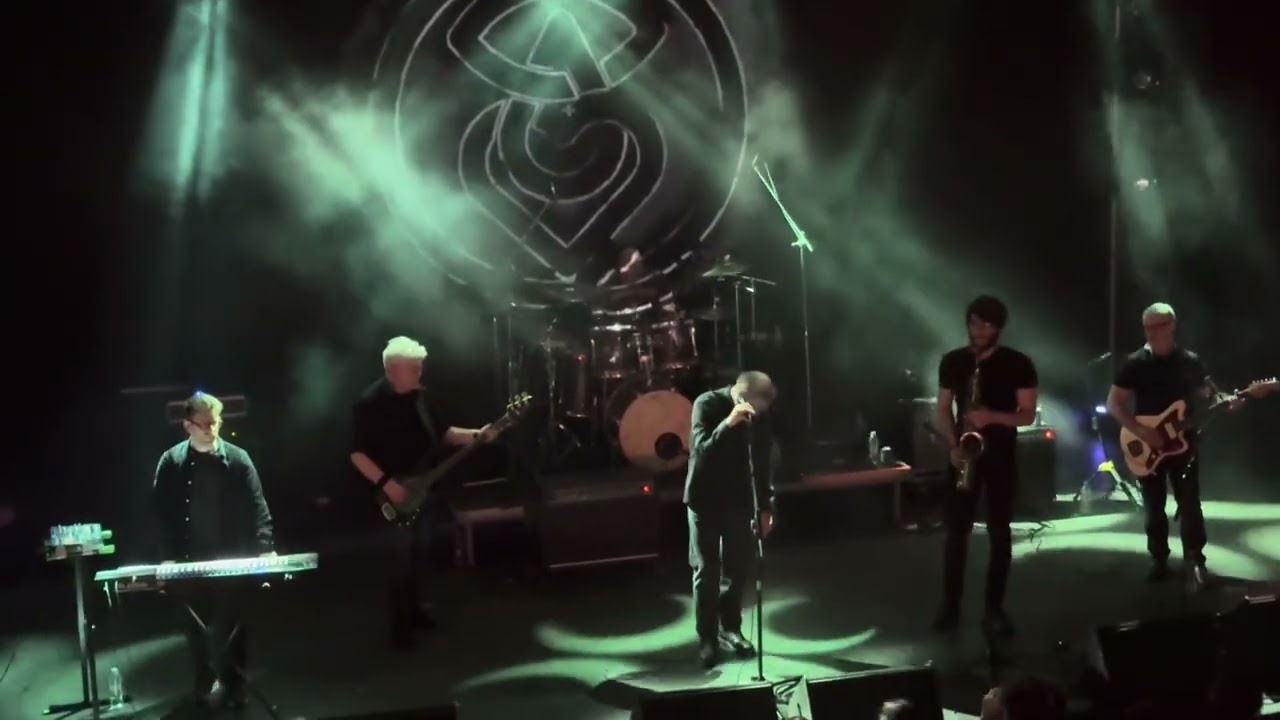 SAD LOVERS & GIANTS GAGARIN 205 ATHENS 2025 10