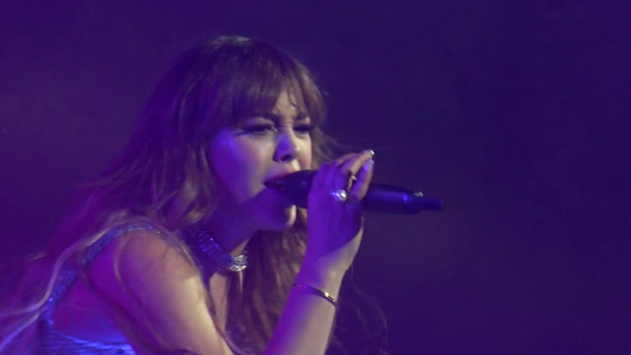 Danna Paola - Mala Fama - Streaming Metropolitan