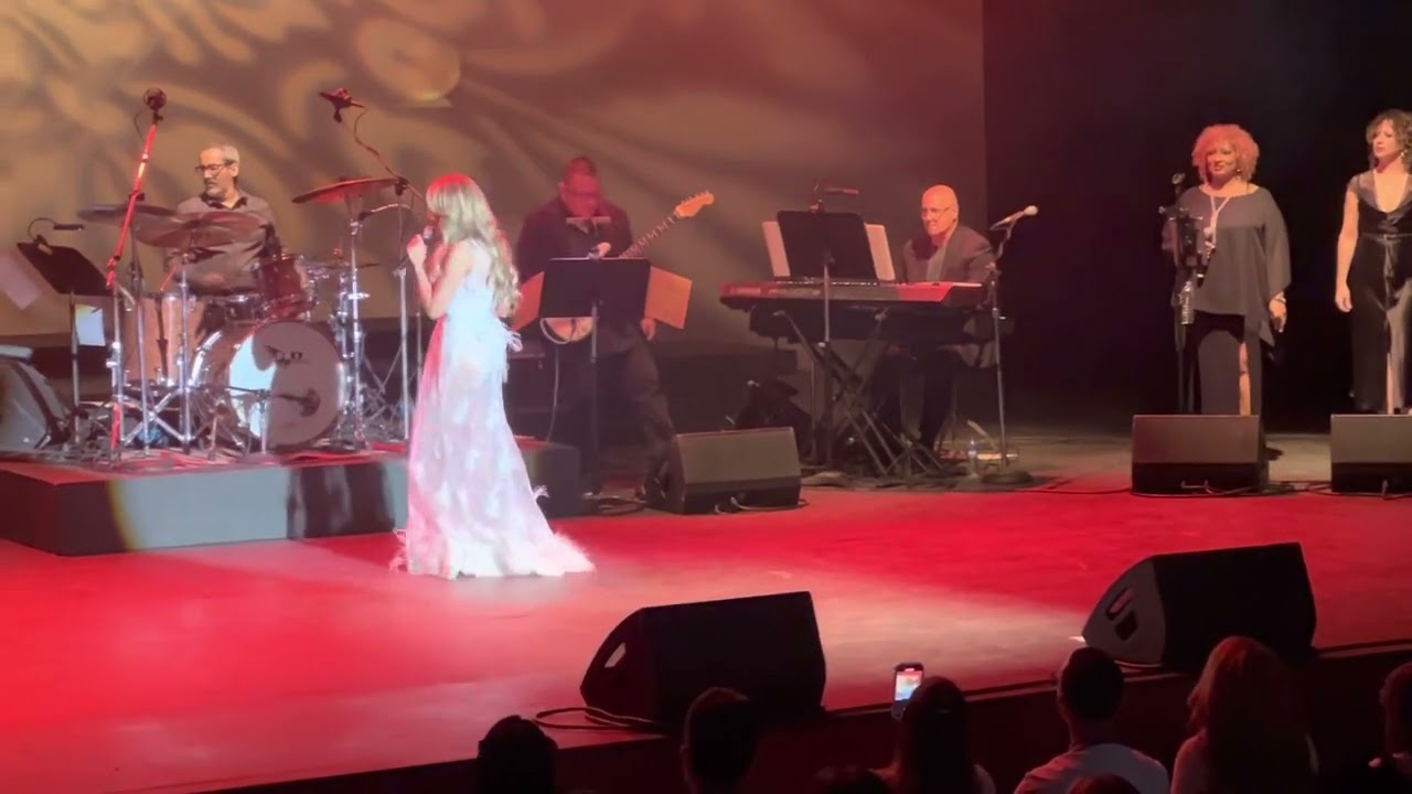 LOURDES ROBLES EN BELLAS ARTES 2022