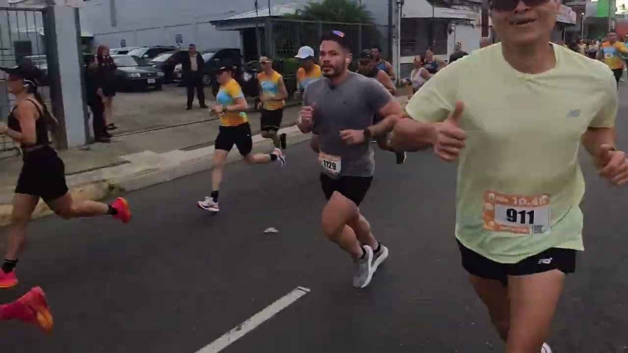 San Silvestre 2024// San José Costa Rica// 5k por dentro