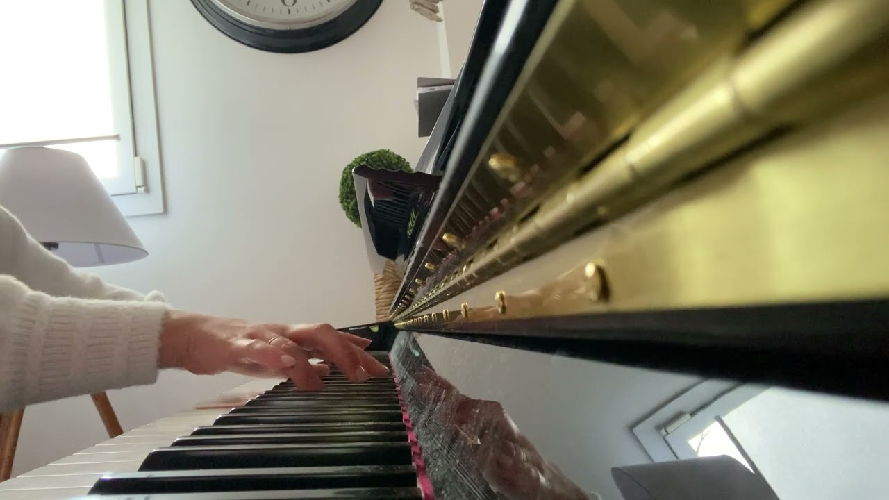Feather theme - j’apprends le piano tout simplement