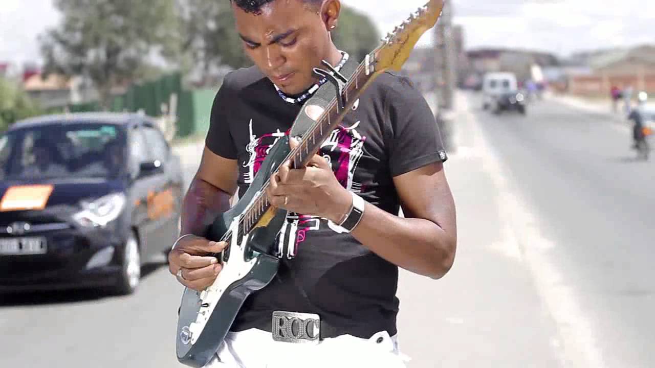 JARIAKE Tairo amzay fa lera