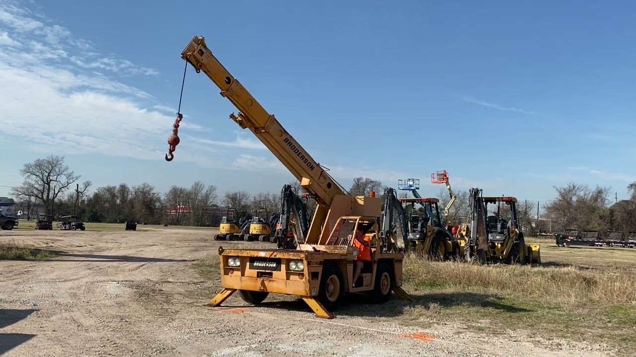 BRODERSON IC-80 CARRY DECK CRANE