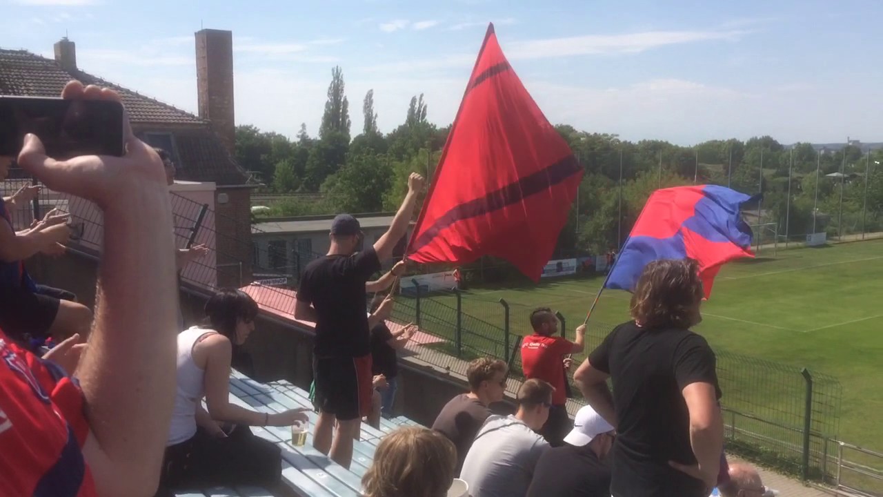 VfL Halle besingt das heimische Stadion am Zoo (Modeste Song)