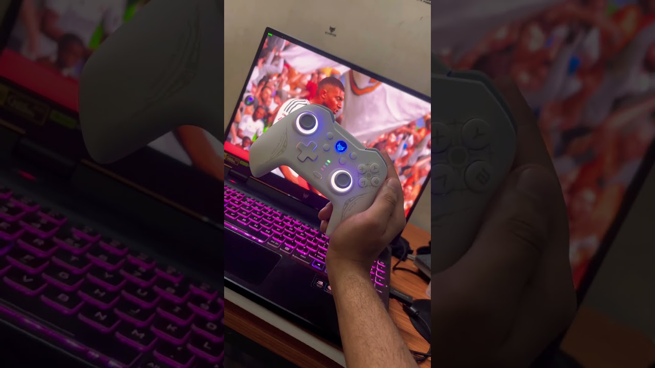 EVOFOX ELITE X2 wireless gamepad on hand feel 