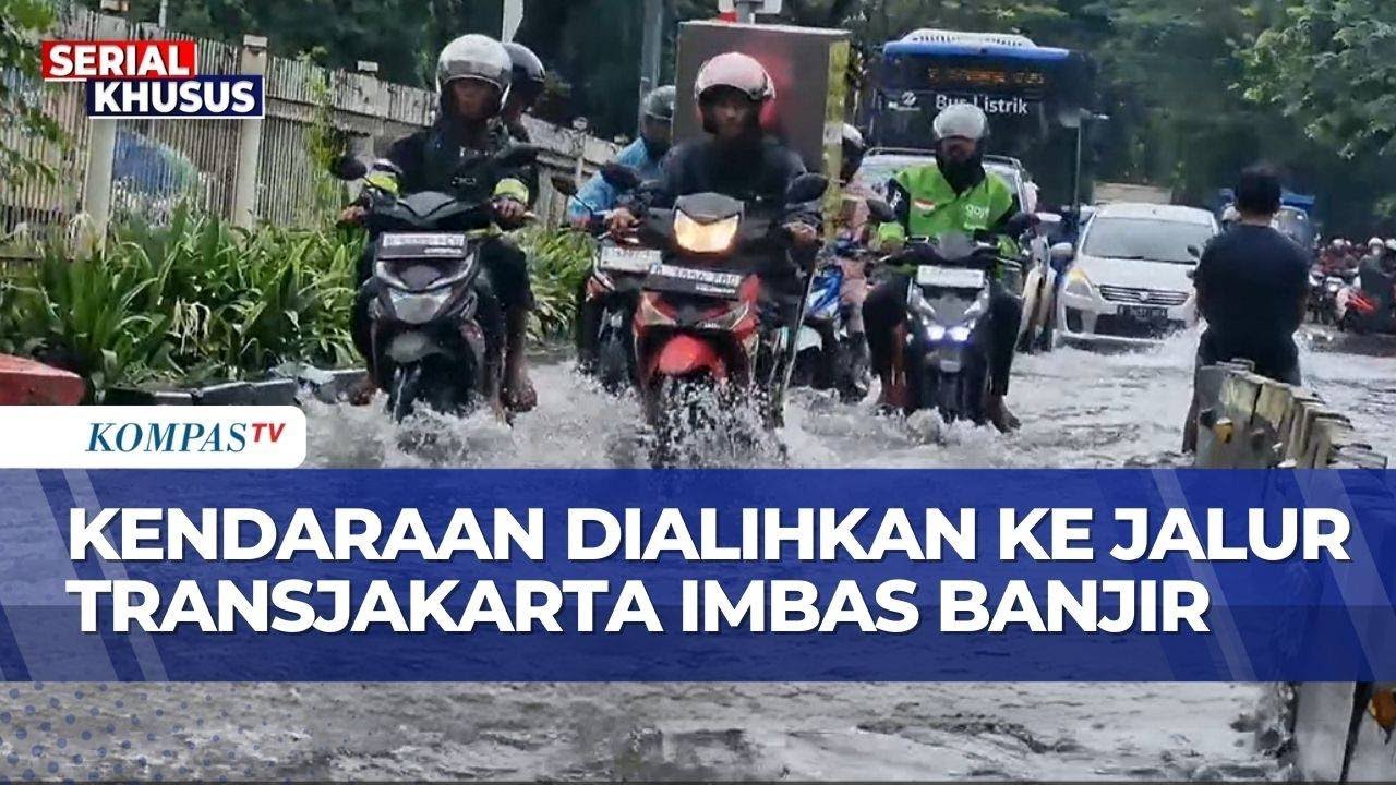 Banjir Masih Rendam Ruas Jalan Panjang Jakbar, Kendaraan Dialihkan ke Jalur Transjakarta!