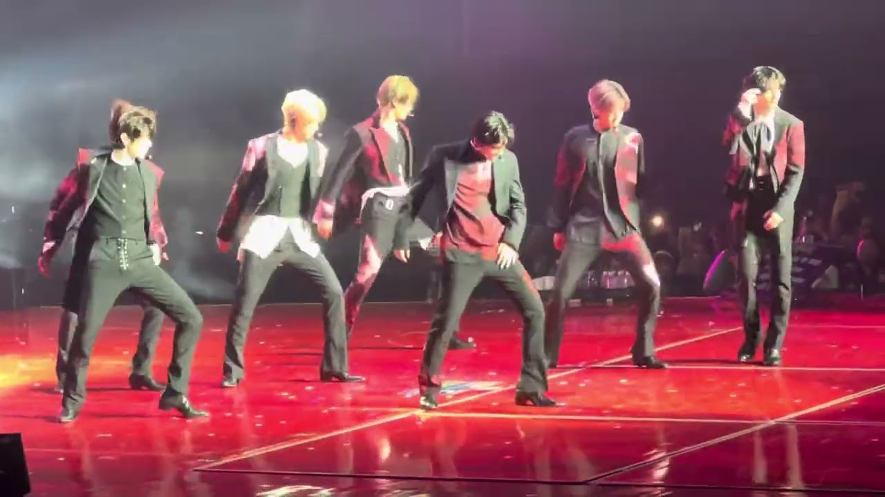 Enhypen-Criminal Love. Fate World Tour in Newark, NJ on 10/18/23. #Enhypen #KPop.