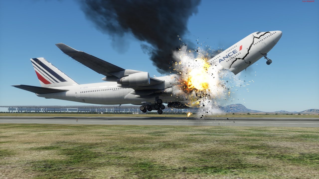 🔴LIVE Boeing 747 Emergency Ditching into Ocean | Live Plane Spotting | X-PLANE 11