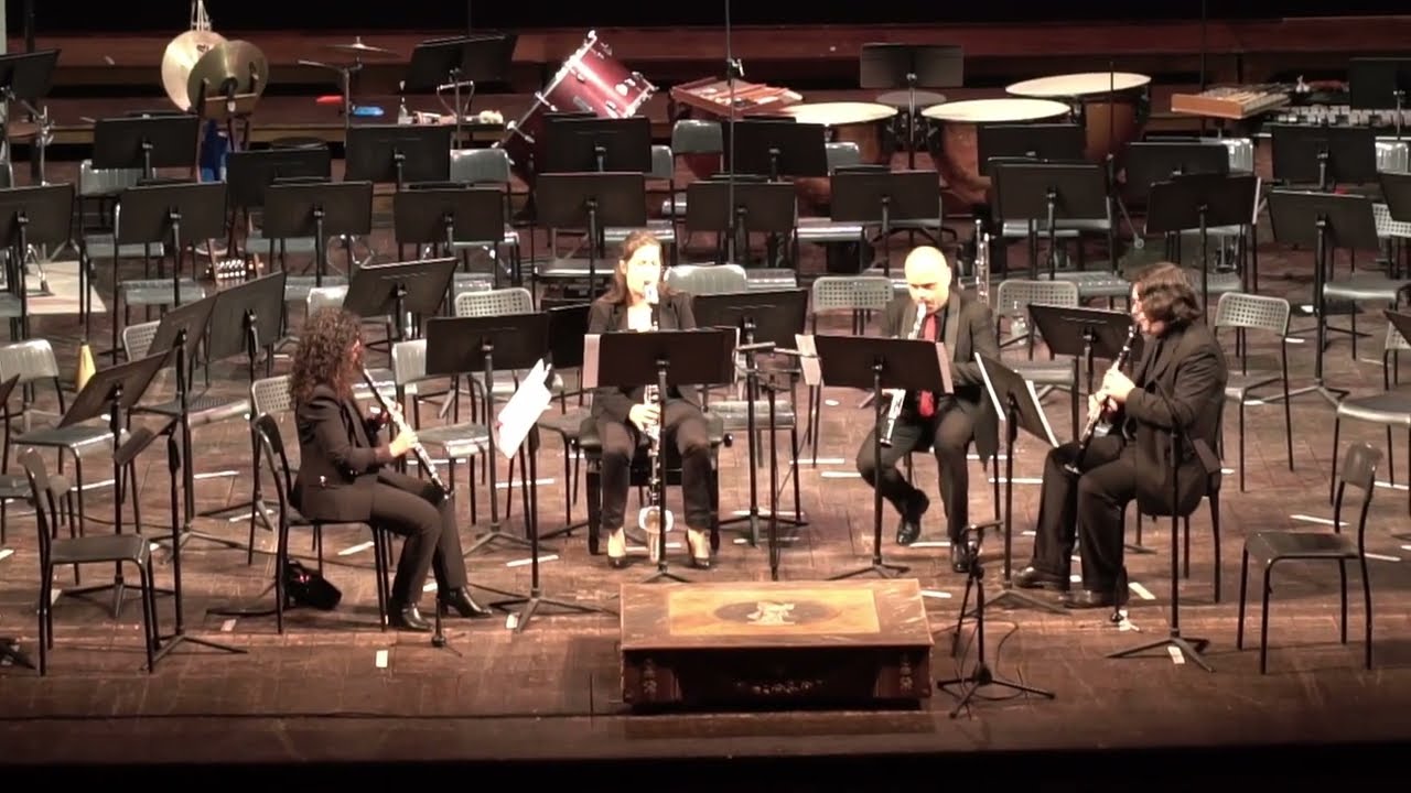 02 - Bugarian Bat Byte per quartetto di clarinetti - Mike Curtis
