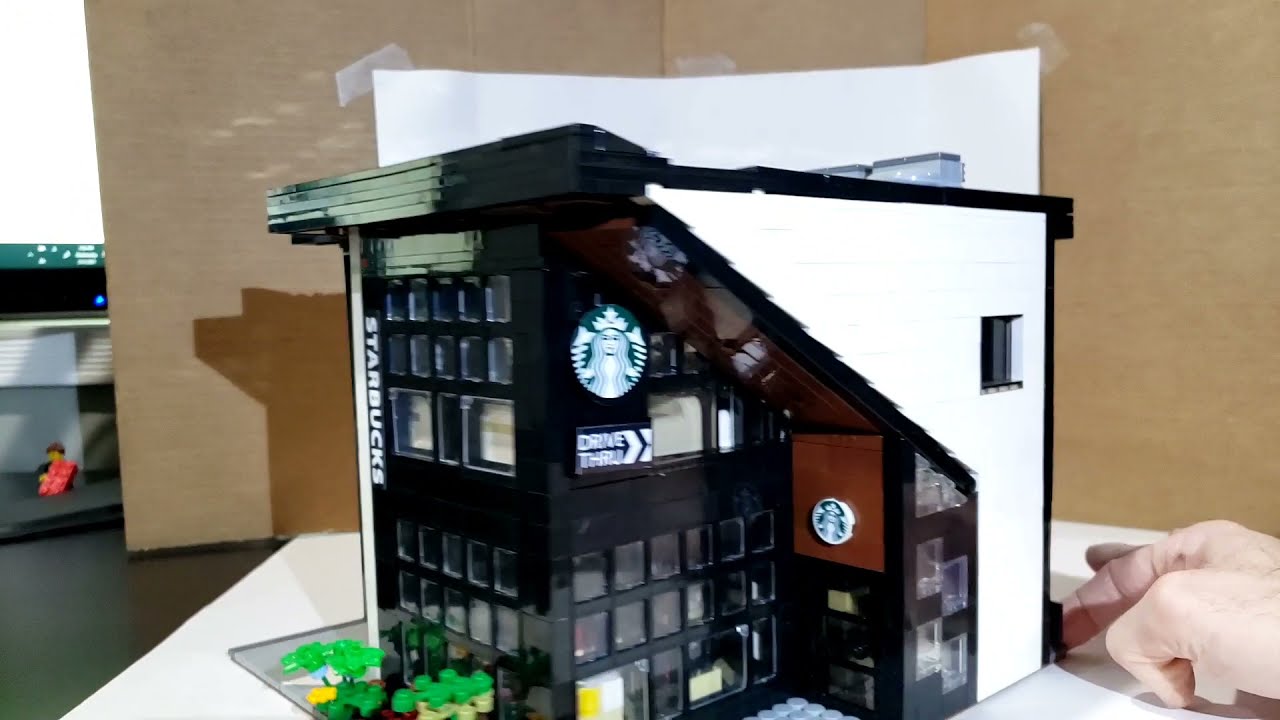 Starbucks Lego MOC