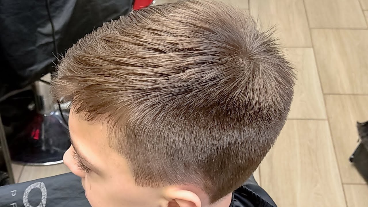 МОДЕЛЬНАЯ СТРИЖКА. КАК ПОСТРИЧЬ БЫСТРО. CLASSIC MAN'S HAIR CUT. how to cut hair fast!?