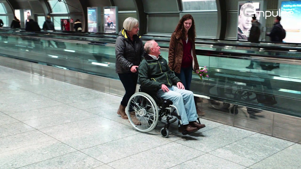 Empulse R20 - Unique folding push device for wheelchairs