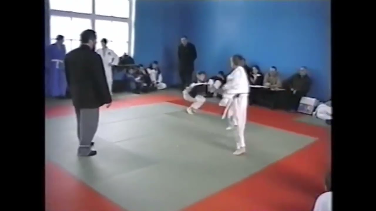 Гвоздев Александр против Ефимова Олега - 3 схватка- 5.01.04- Донецк.Соревнования по дзюдо