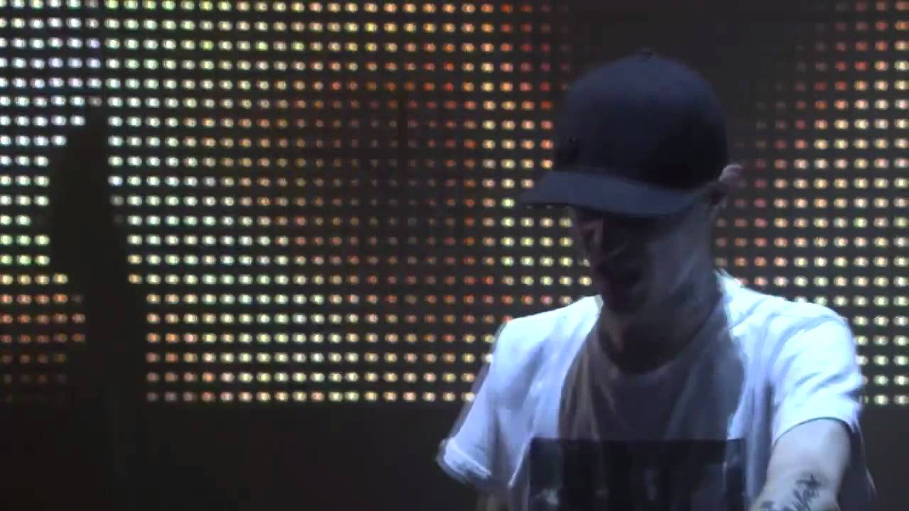 Deadmau5 - Goodbye (by chris lake and Tommy Trash) live @ ITunes Festival 2012