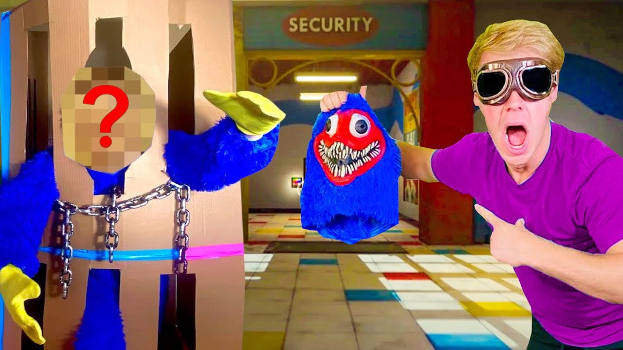 TRAPPING Real Life HUGGY WUGGY Inside Box Fort PRISON (FACE REVEAL)