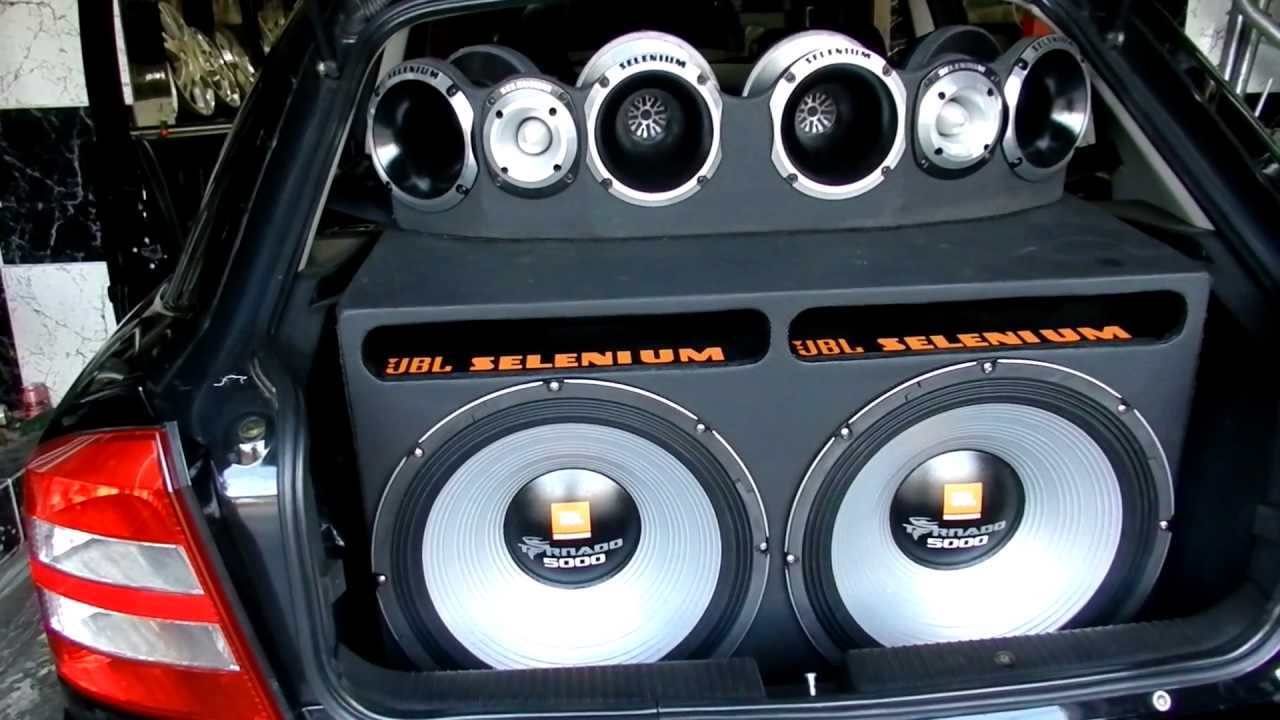 tornado jbl 2500 rms d405 trio Astra