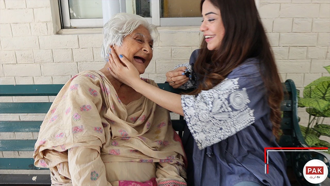 Maira meets with her special friends at Fountain House