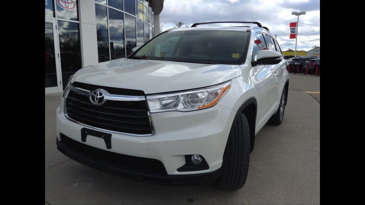 NEW 2016 Toyota Highlander XLE AWD Review / 1000 Islands Toyota Brockville