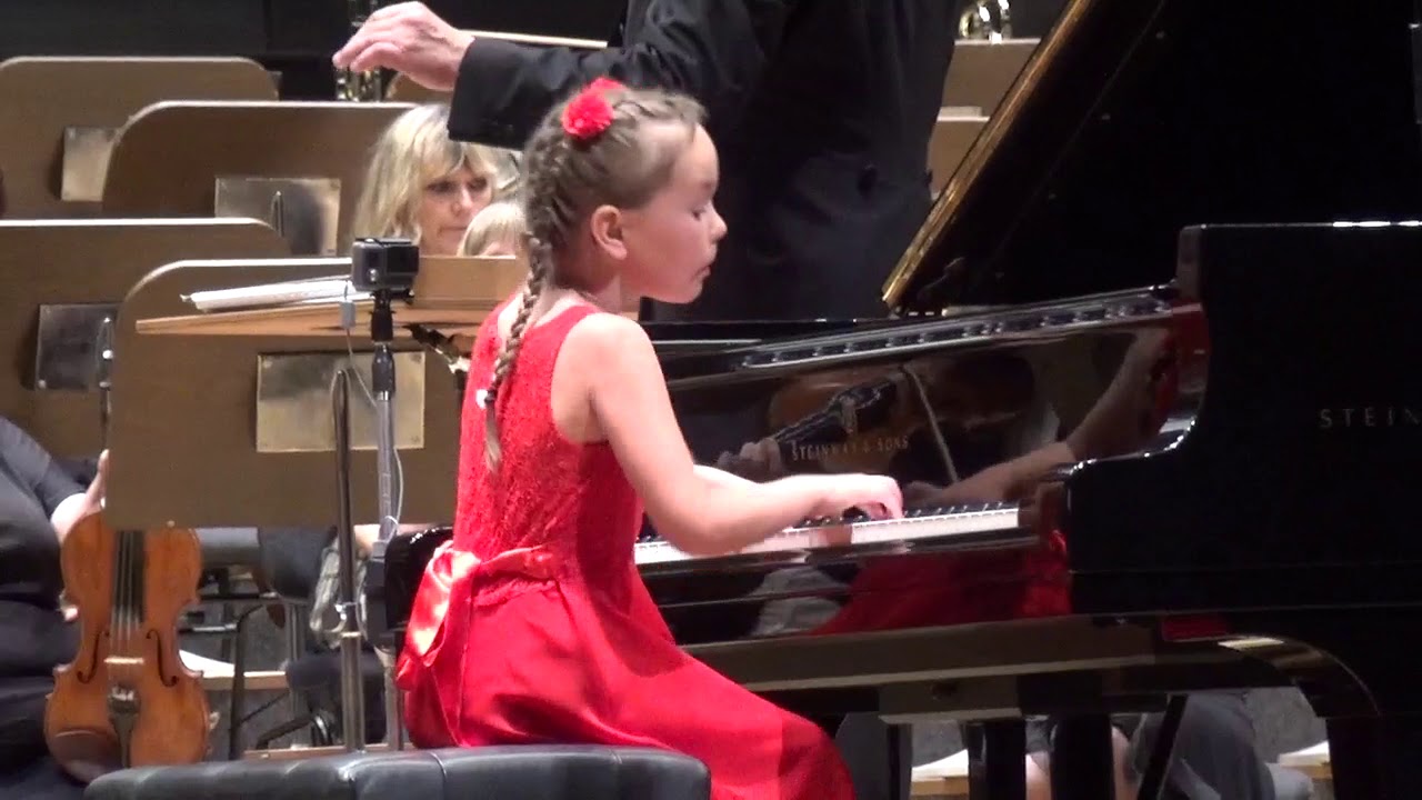 J. Haydn - Koncert pro klavír č. 11 D dur, 3.věta,  Klára (7) a SČF Teplice
