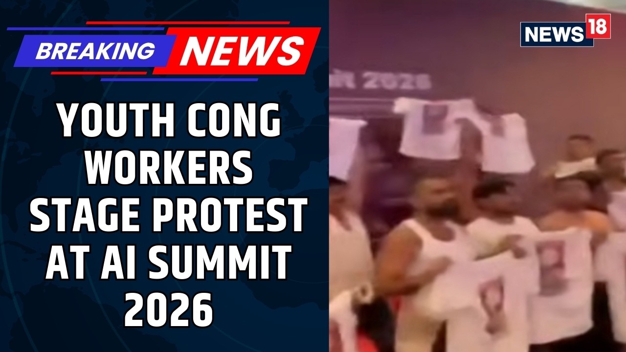 Congress Youth Protest at Bharat Mandapam Over India-US Trade Deal, Shirtless Demonstration | News18