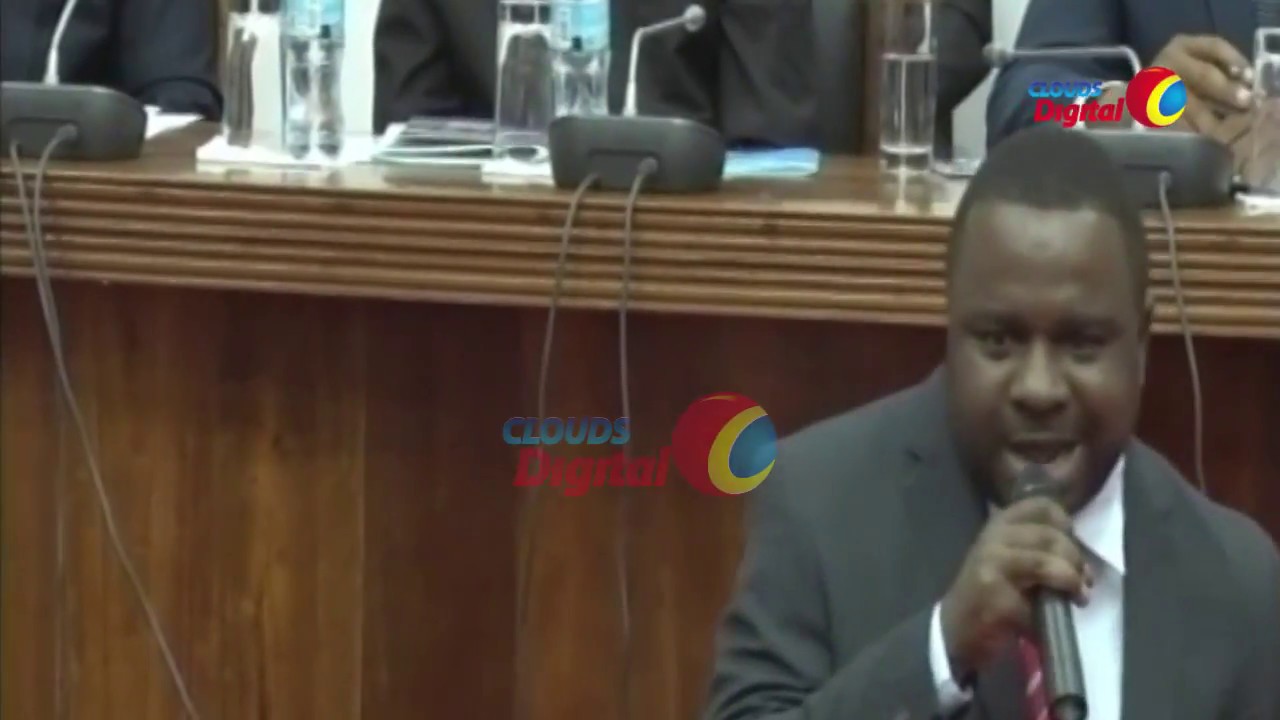 Mhe. Sugu Awachania Wabunge Wimbo wake wa Zamani 