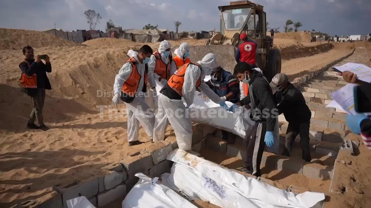 Bodies of Palestinians returned to Gaza from Israel given burial