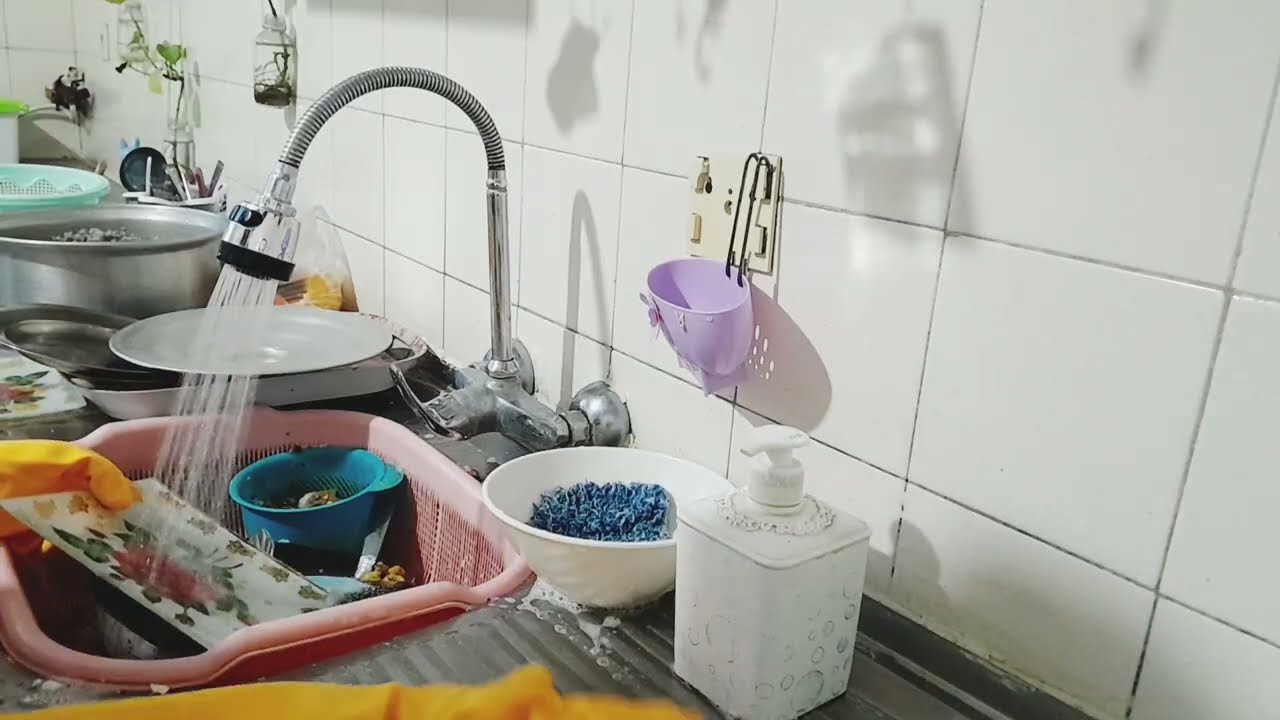 **"Shiny Dishes, Calm Spirit: ASMR for Relaxation"**🥄🔪🍽🍴💦