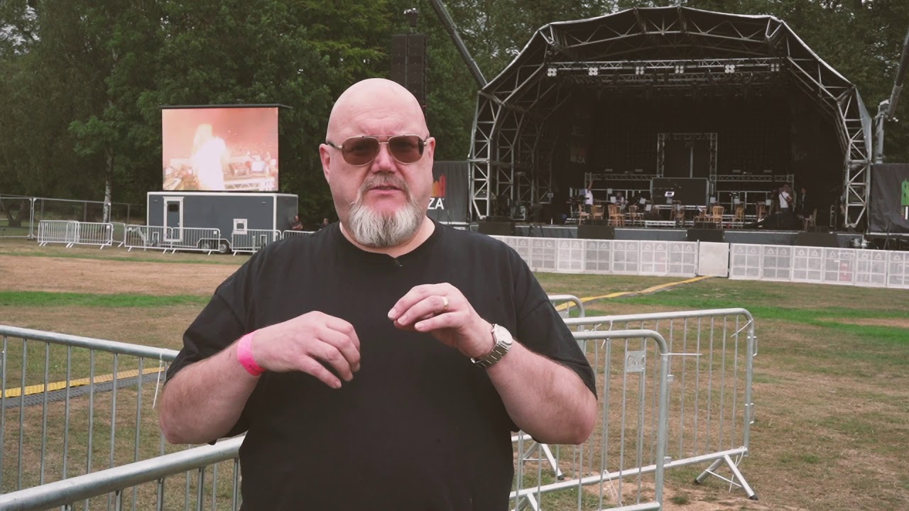 Ian Barfoot, FOH chooses 4099s to mic a classic Ibiza concert series