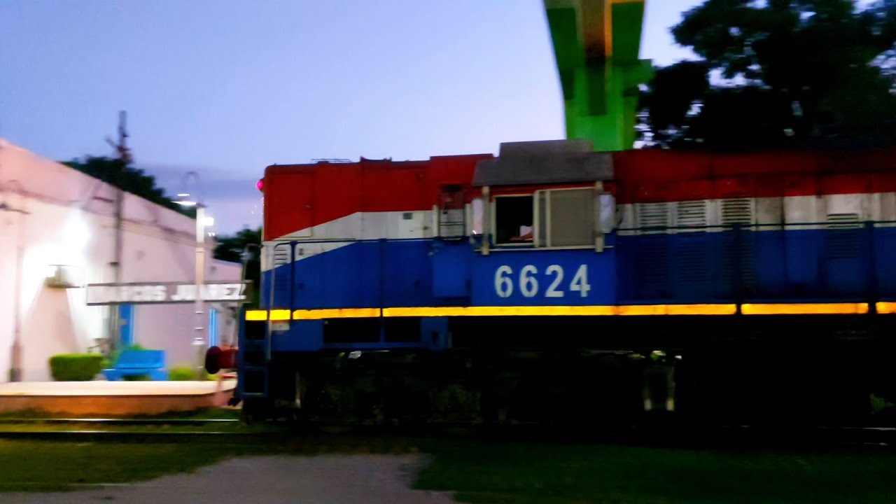 [4K] Tren cargado de NCA con destino a Rosario pasando por Marcos Juárez al anochecer!!!!!!