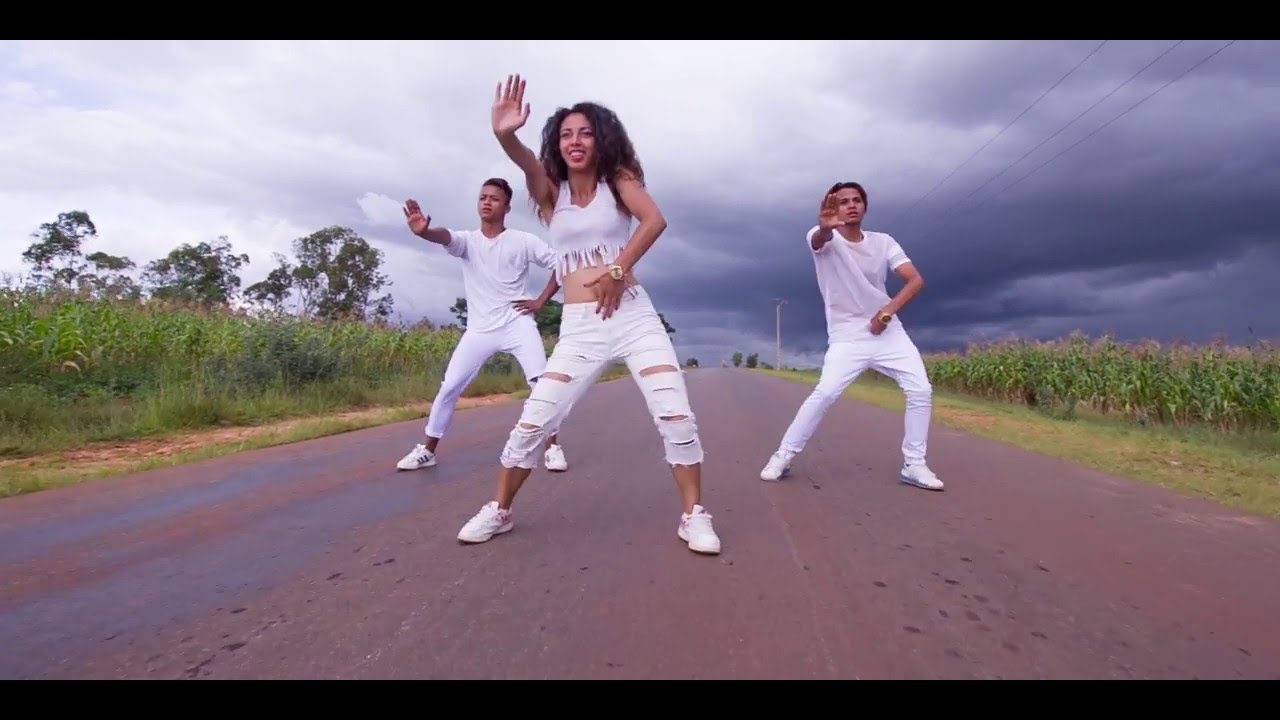 Aka Zizi feat Céra - Agnontania zaho | Vidéo officielle | Clip gasy 2016