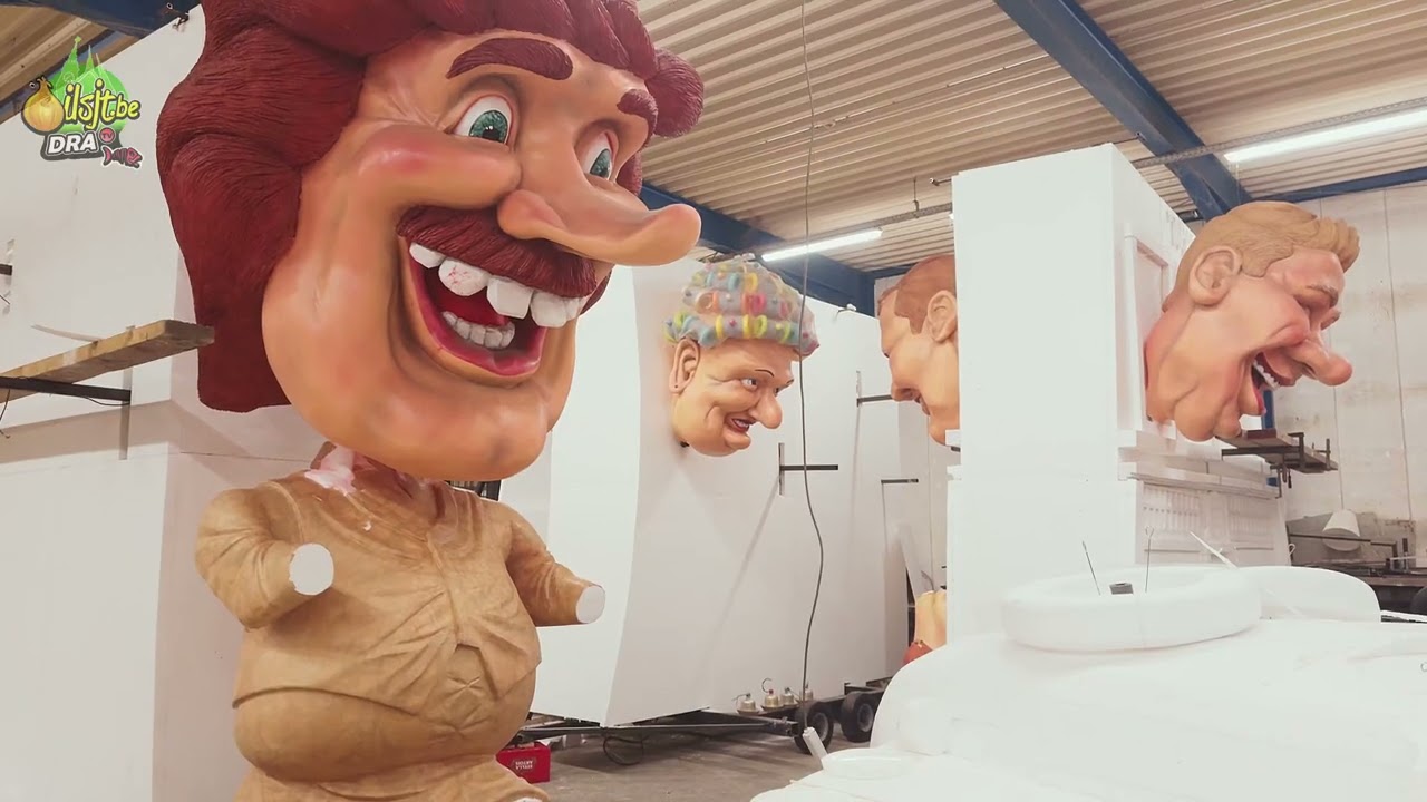 Ondertussen in de werkhallen...