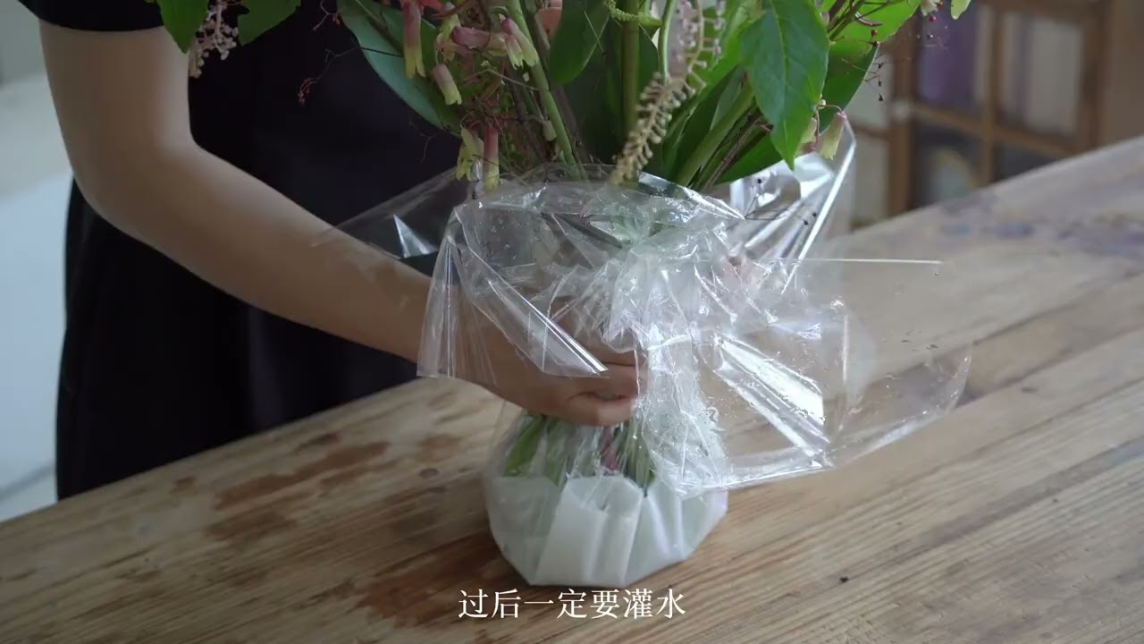 枝晓落日花束想把这世界上所有的浪漫都给你和你看日出观落日一直都在一起 治愈系 vlog #florist #flowers #bouquet