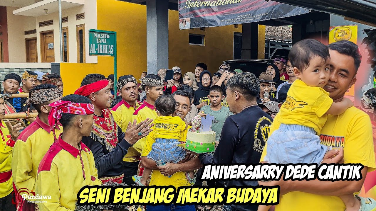 Seni Benjang Mekar Budaya - Cipatat