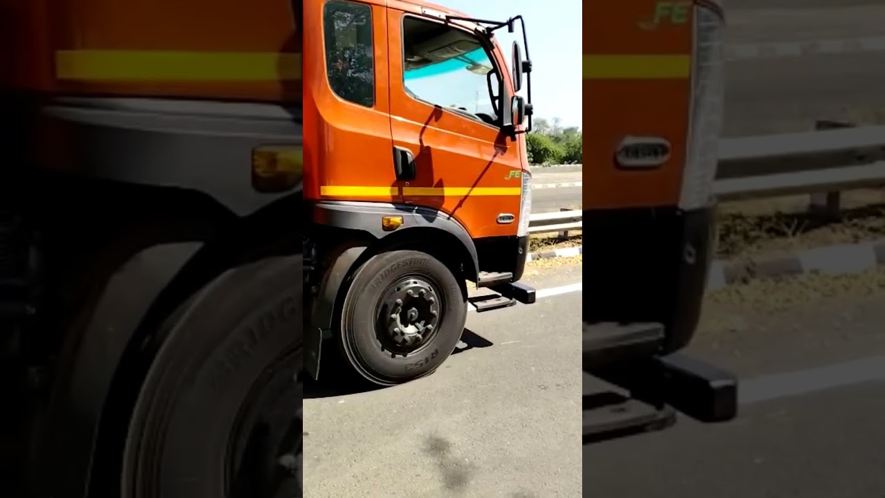 Efficient Highway Cleaning, Truck Mounted Sweeper. #cleaningservice #roadsweeper #cleanindia