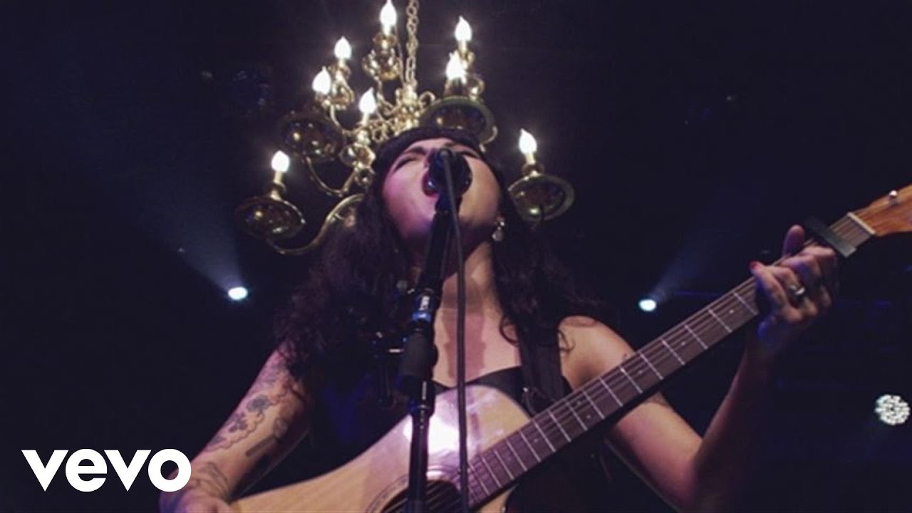 Mon Laferte - Salvador (En Vivo)