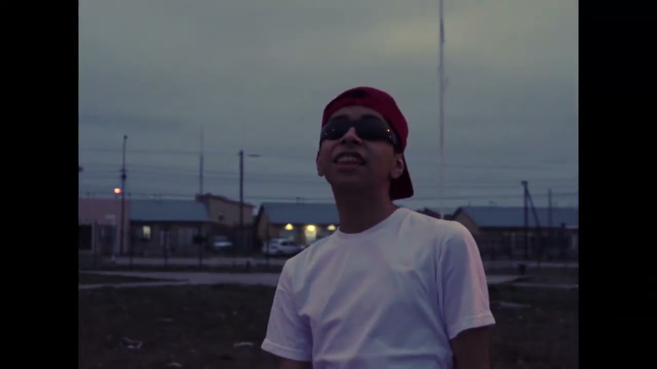 Doly Flackko - SKINNY / RED VELVET (shot by. @ferrlopezs)